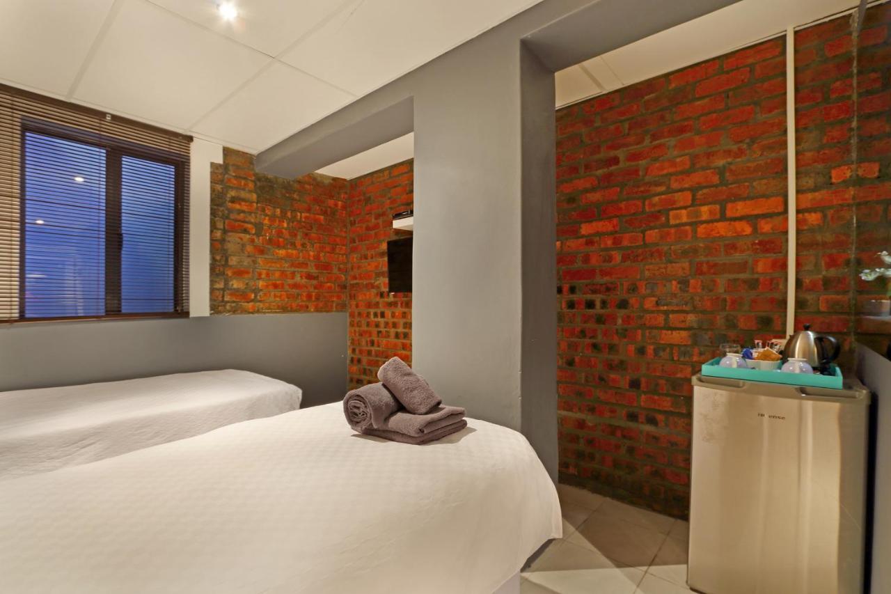 Happy Rhino Hotel Cape Town Exterior foto