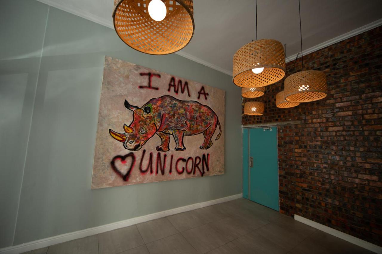 Happy Rhino Hotel Cape Town Exterior foto